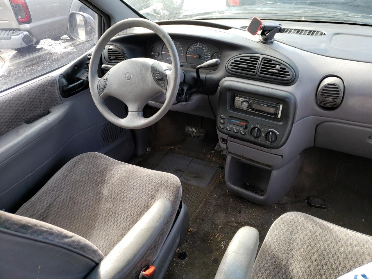 Photo 9 from auction – 2000 DODGE GRAND CARA with VIN 2B4GP24G3YR865749