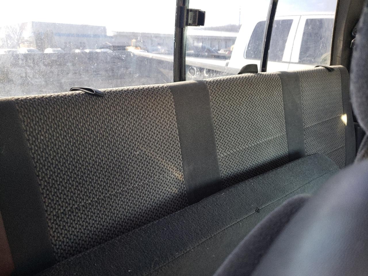 Zdjęcie 6 z aukcji – 2001 FORD F150 z VIN 1FTRX18L31NB87777