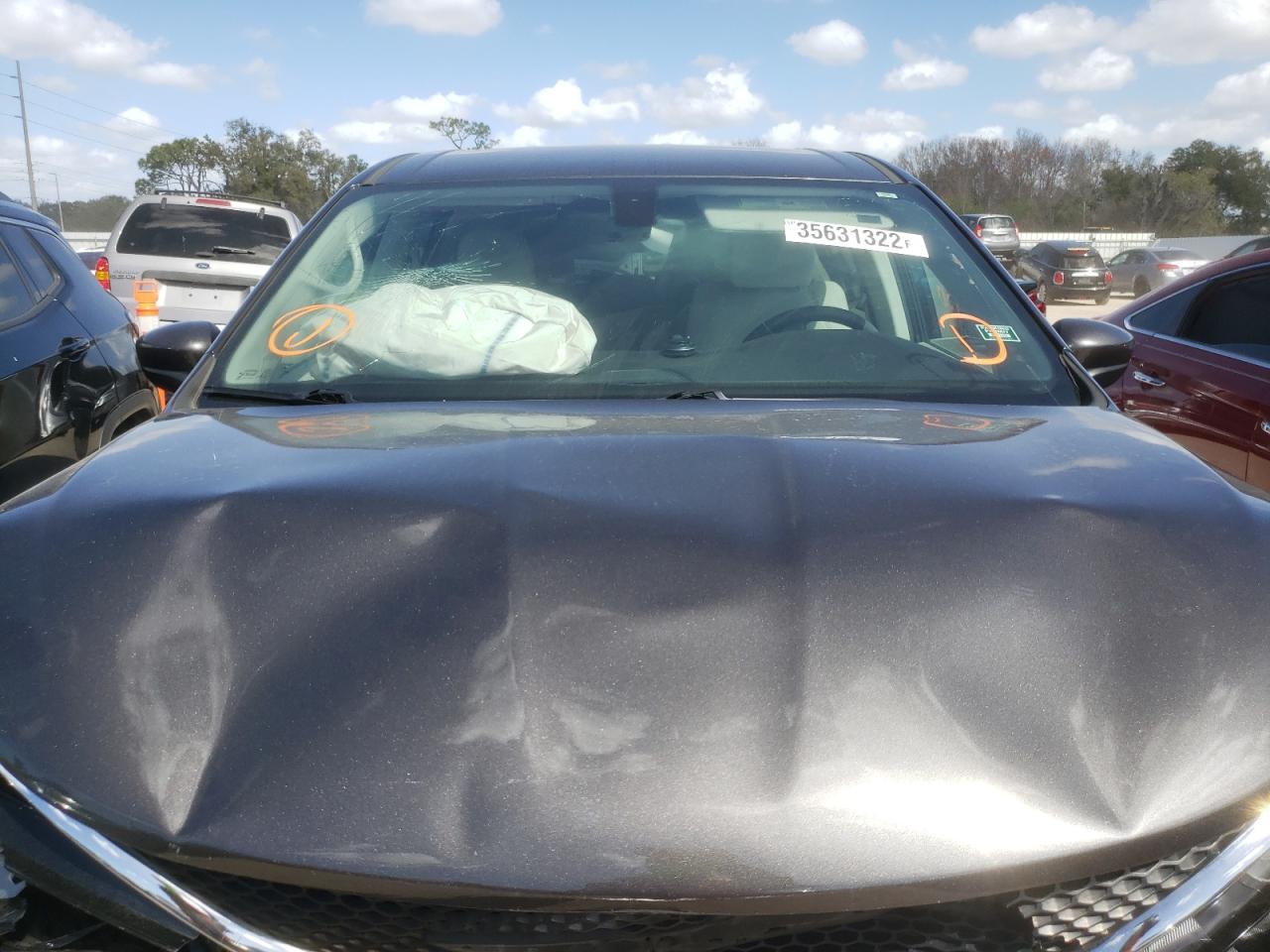 Photo 12 from auction – 2017 CHRYSLER PACIFICA L with VIN 2C4RC1CG0HR657721