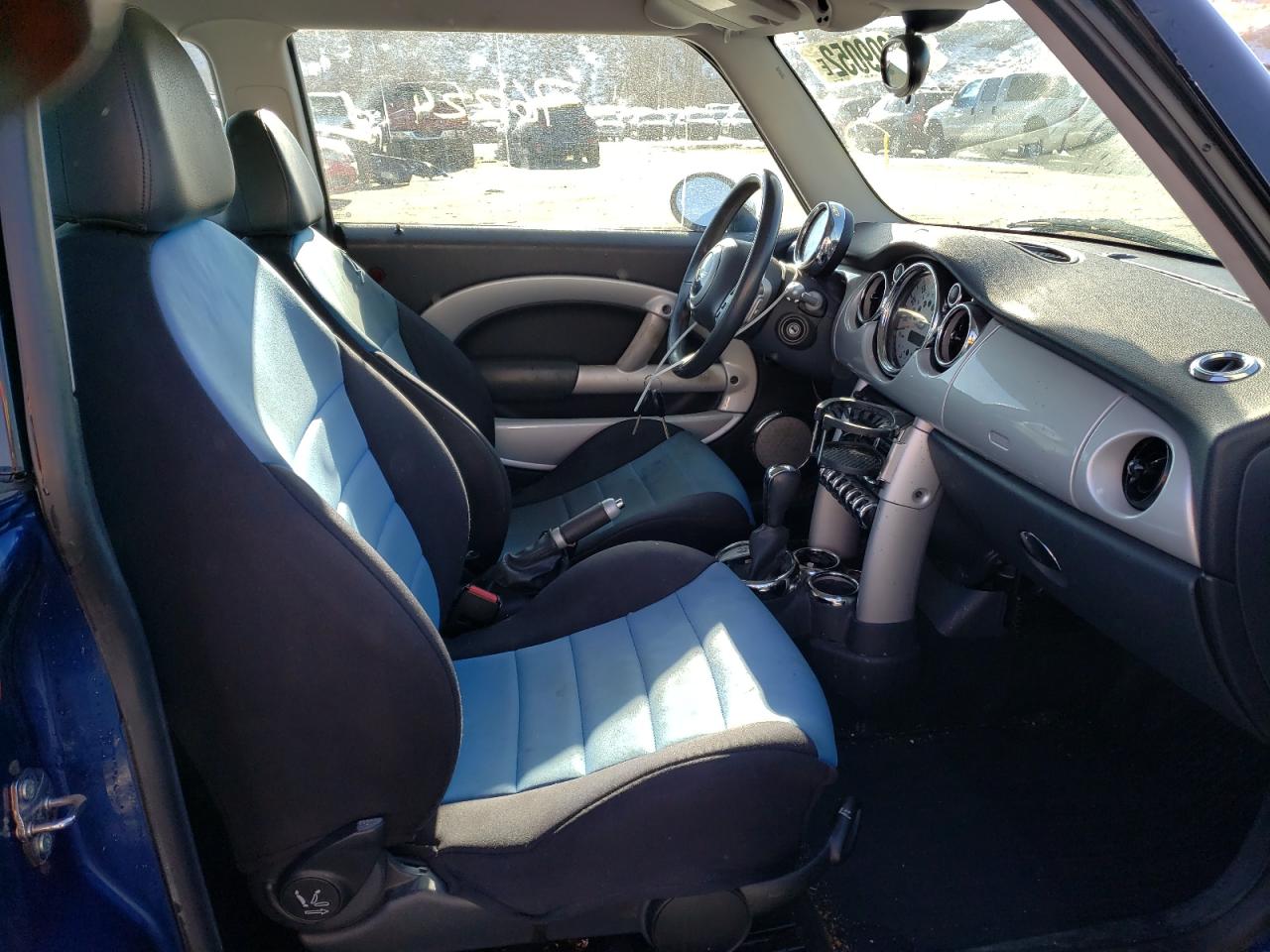Photo 5 from auction – 2002 MINI COOPER with VIN WMWRC33402TE11432