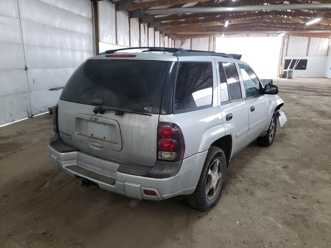 Photo 4 from auction – 2008 CHEVROLET TRAILBLAZE with VIN 1GNDT13SX82180672