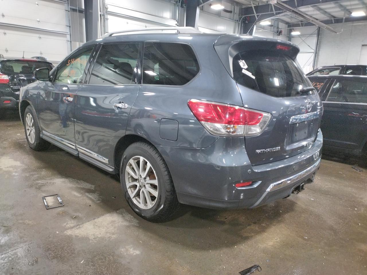 Photo 3 from auction – 2014 NISSAN PATHFINDER with VIN 5N1AR2MM7EC619442