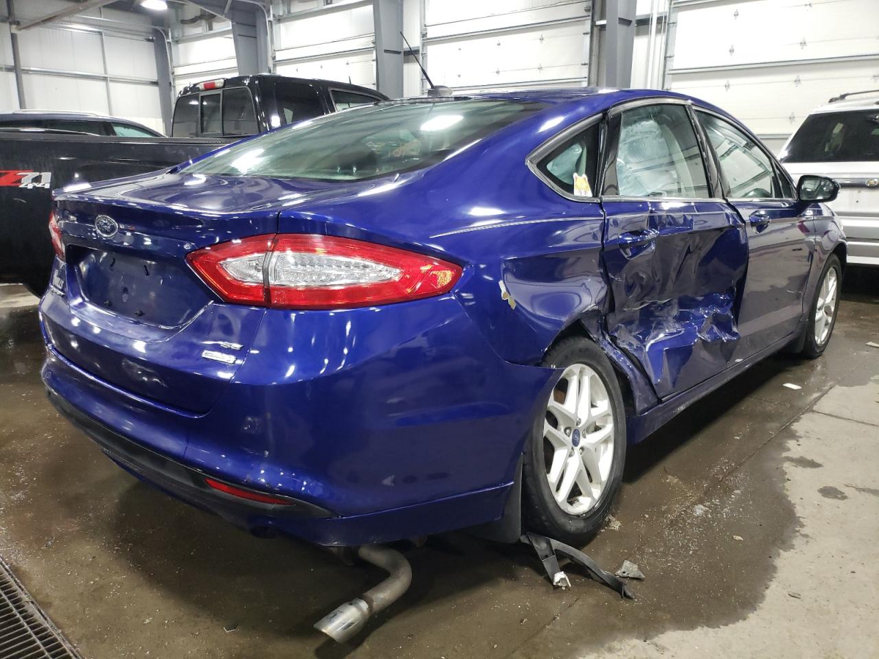 Photo 4 from auction – 2013 FORD FUSION SE with VIN 3FA6P0HR1DR383273