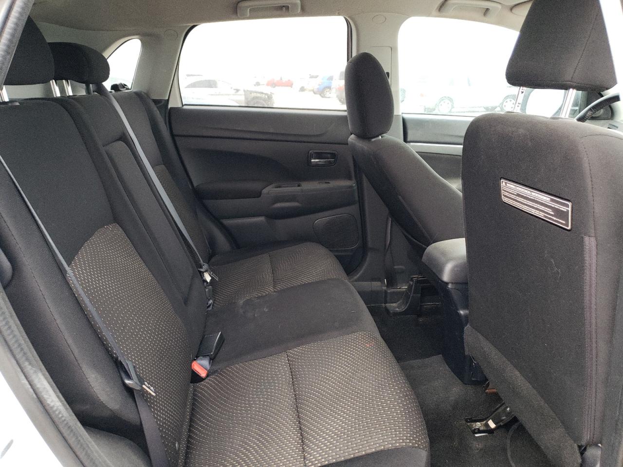Photo 6 from auction – 2016 MITSUBISHI OUTLANDER with VIN JA4AP3AU9GZ065528