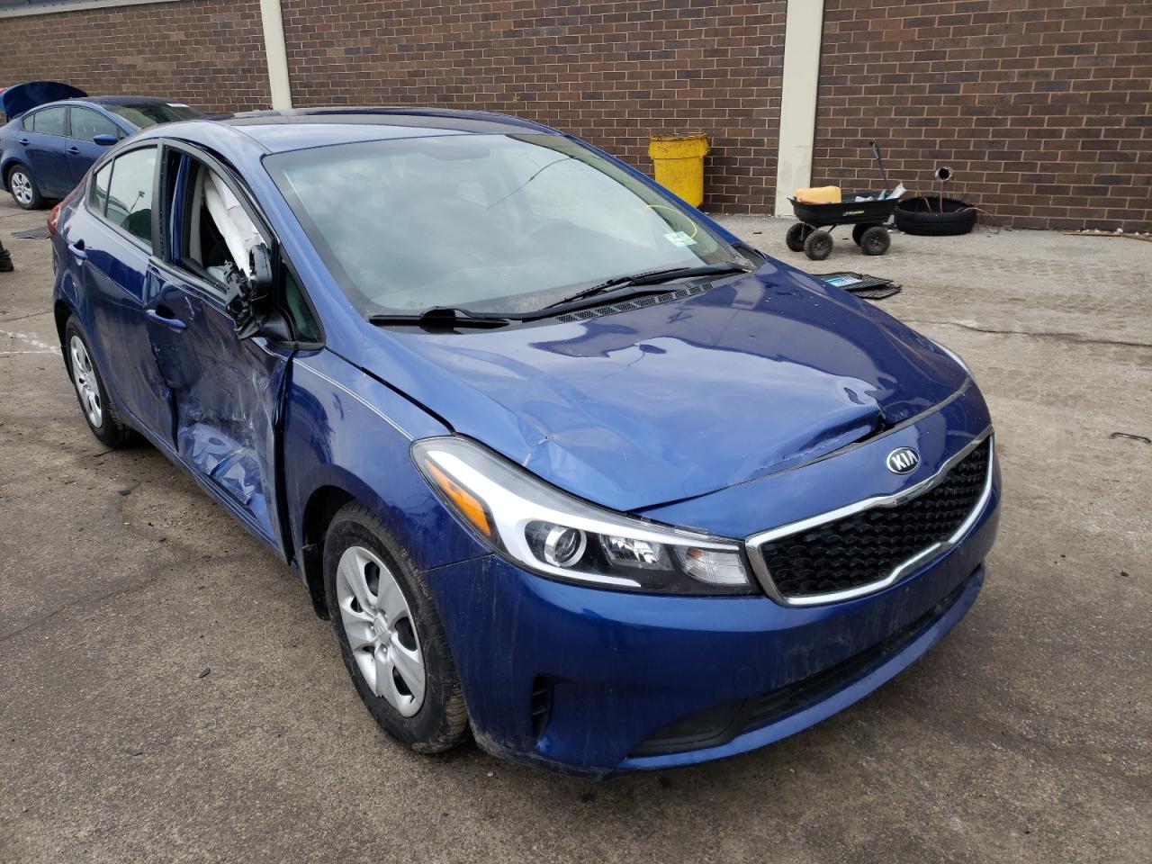 KIA FORTE LX 2017 with VIN 3KPFK4A74HE085371 - Photo from auction
