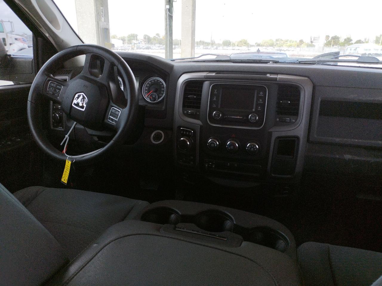 Photo 9 from auction – 2014 RAM 1500 ST with VIN 1C6RR7KT8ES310512