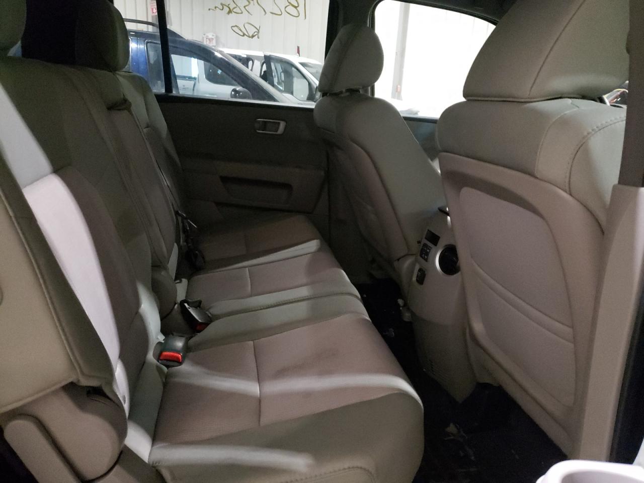Photo 6 from auction – 2012 HONDA PILOT EX with VIN 5FNYF4H43CB504371