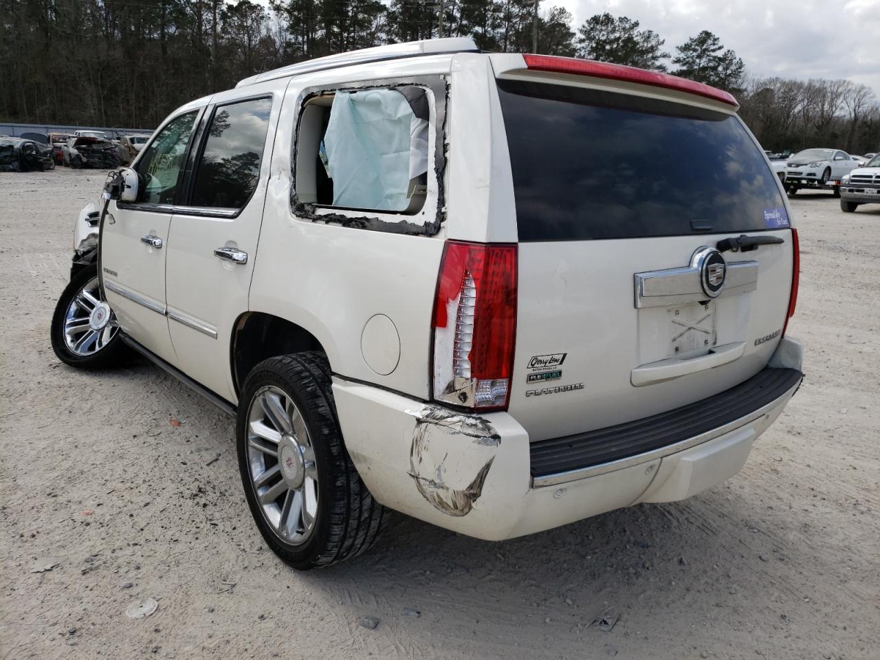 Photo 3 from auction – 2011 CADILLAC ESCALADE P with VIN 1GYS3DEF3BR267744