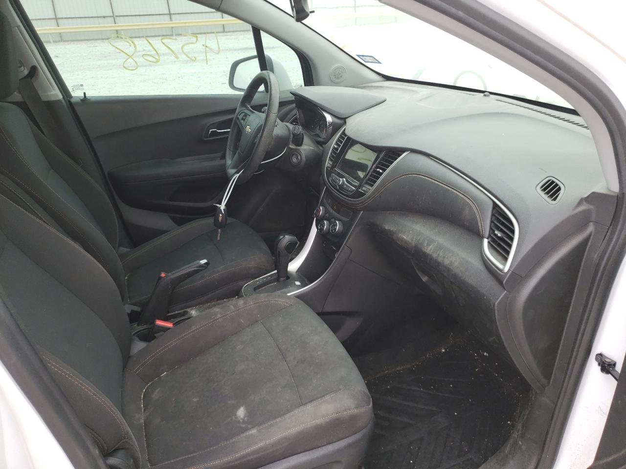 Photo 5 from auction – 2019 CHEVROLET TRAX LS with VIN 3GNCJKSB2KL245058