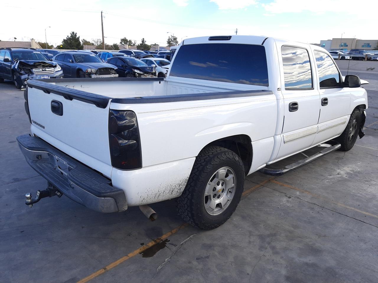 Photo 4 from auction – 2006 CHEVROLET SILVERADO with VIN 2GCEC13TX61140191