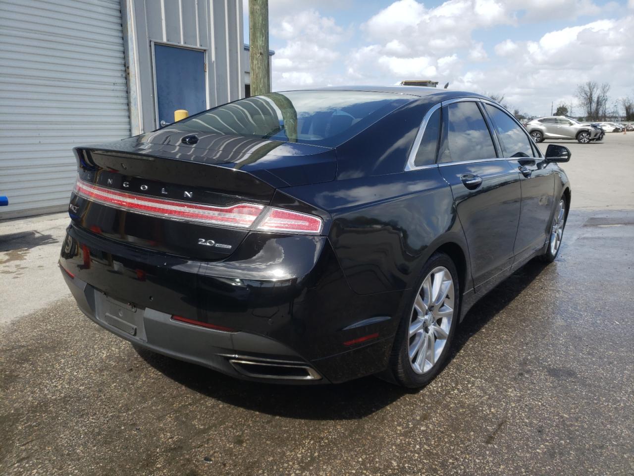 Photo 4 from auction – 2014 LINCOLN MKZ with VIN 3LN6L2G98ER829256