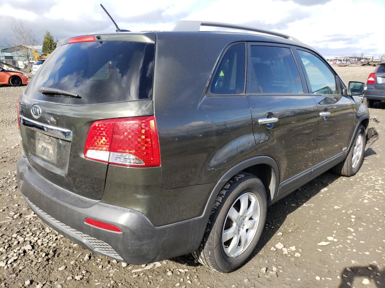 Photo 4 from auction – 2012 KIA SORENTO BA with VIN 5XYKTDA26CG241650