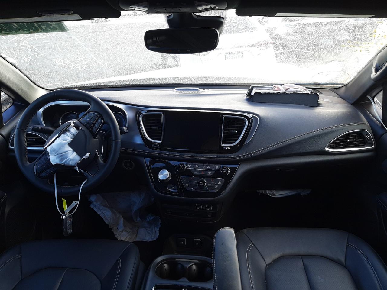 Photo 9 from auction – 2021 CHRYSLER PACIFICA H with VIN 2C4RC1L71MR553586