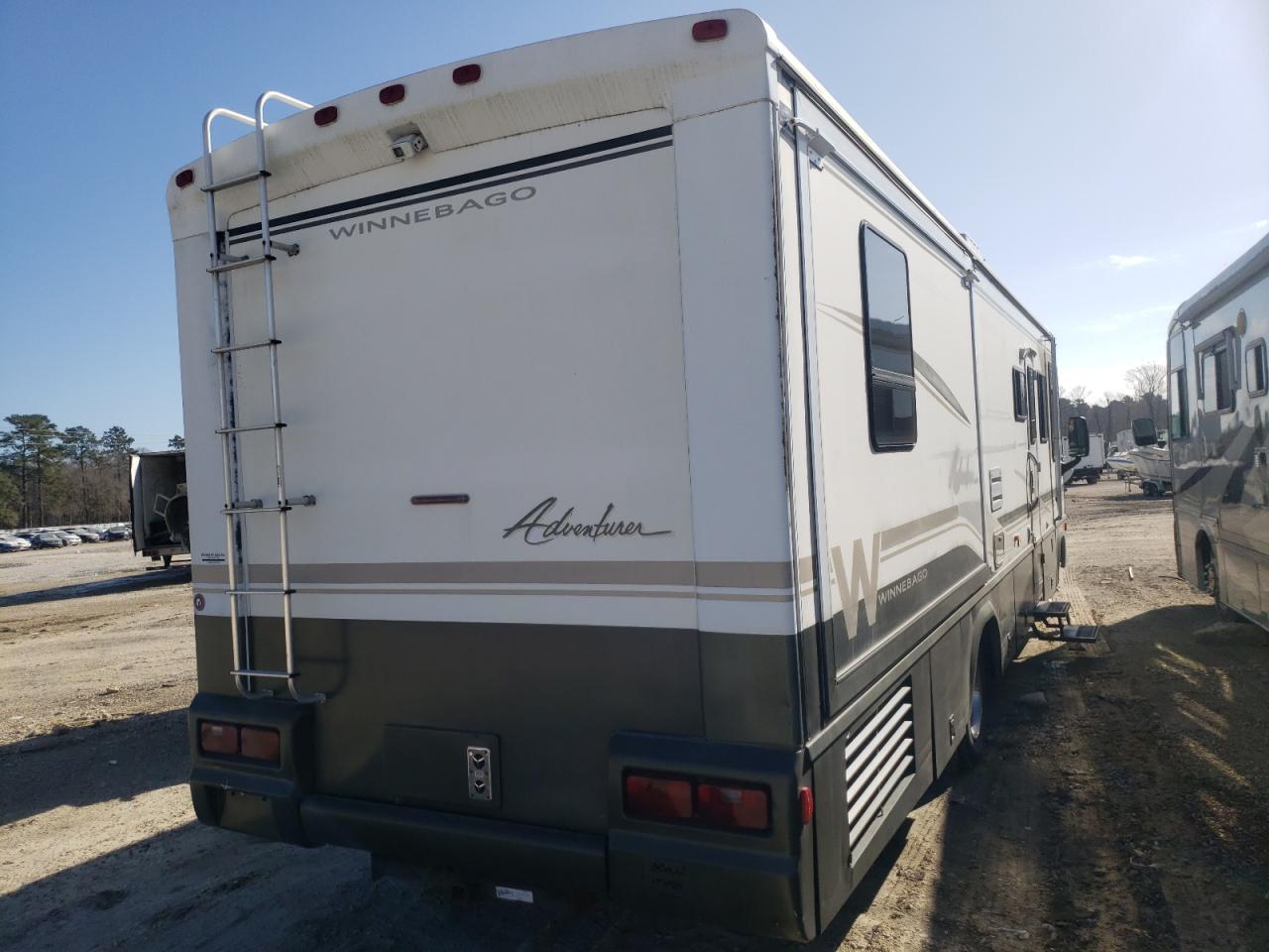 Photo 4 from auction – 2001 WINNEBAGO ADVENTURER with VIN 1FCNF53S210A16460