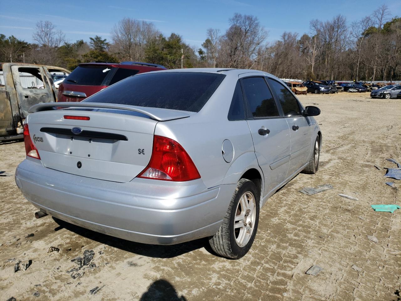 Photo 4 from auction – 2001 FORD FOCUS SE with VIN 1FAFP34341W139628