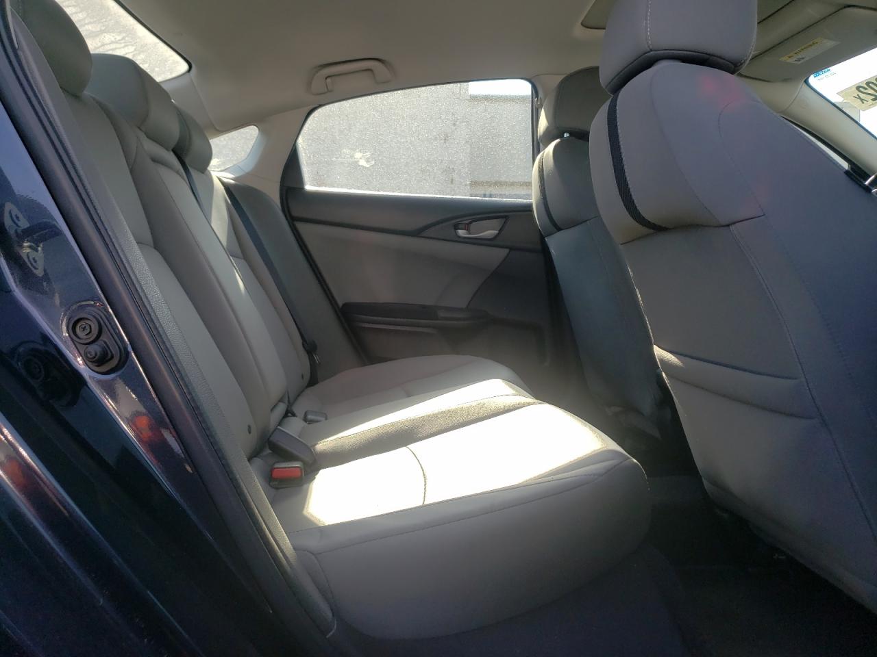 Photo 6 from auction – 2018 HONDA CIVIC EX with VIN 2HGFC2F76JH579883