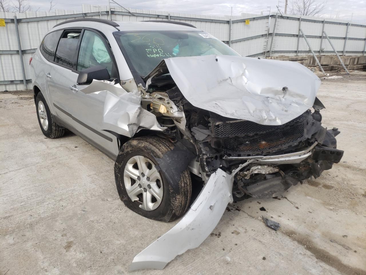 Photo 9 from auction – 2011 CHEVROLET TRAVERSE L with VIN 1GNKRFED5BJ394239