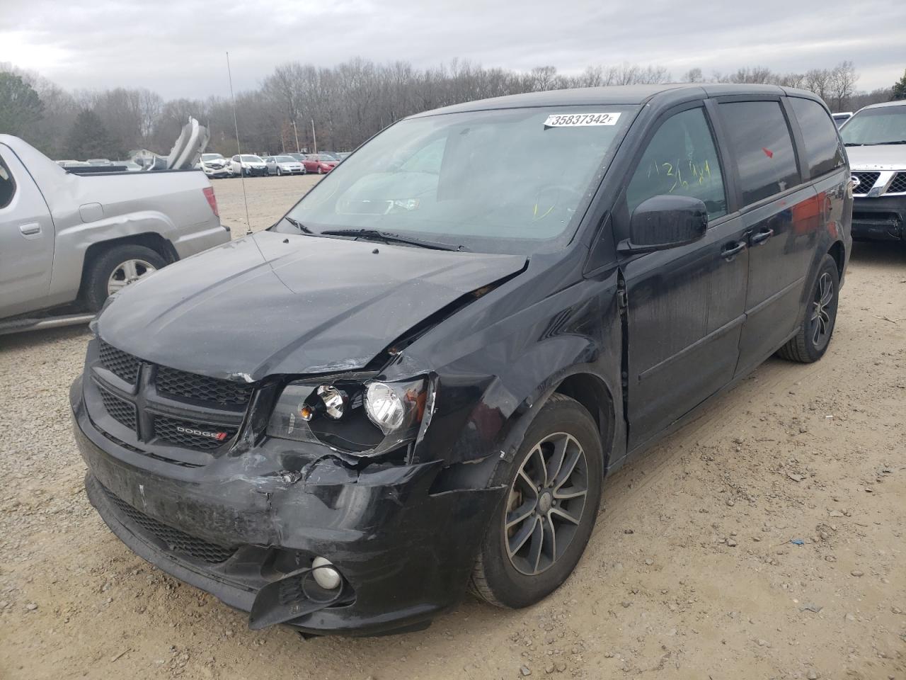 Photo 2 from auction – 2015 DODGE GRAND CARA with VIN 2C4RDGCG8FR737541