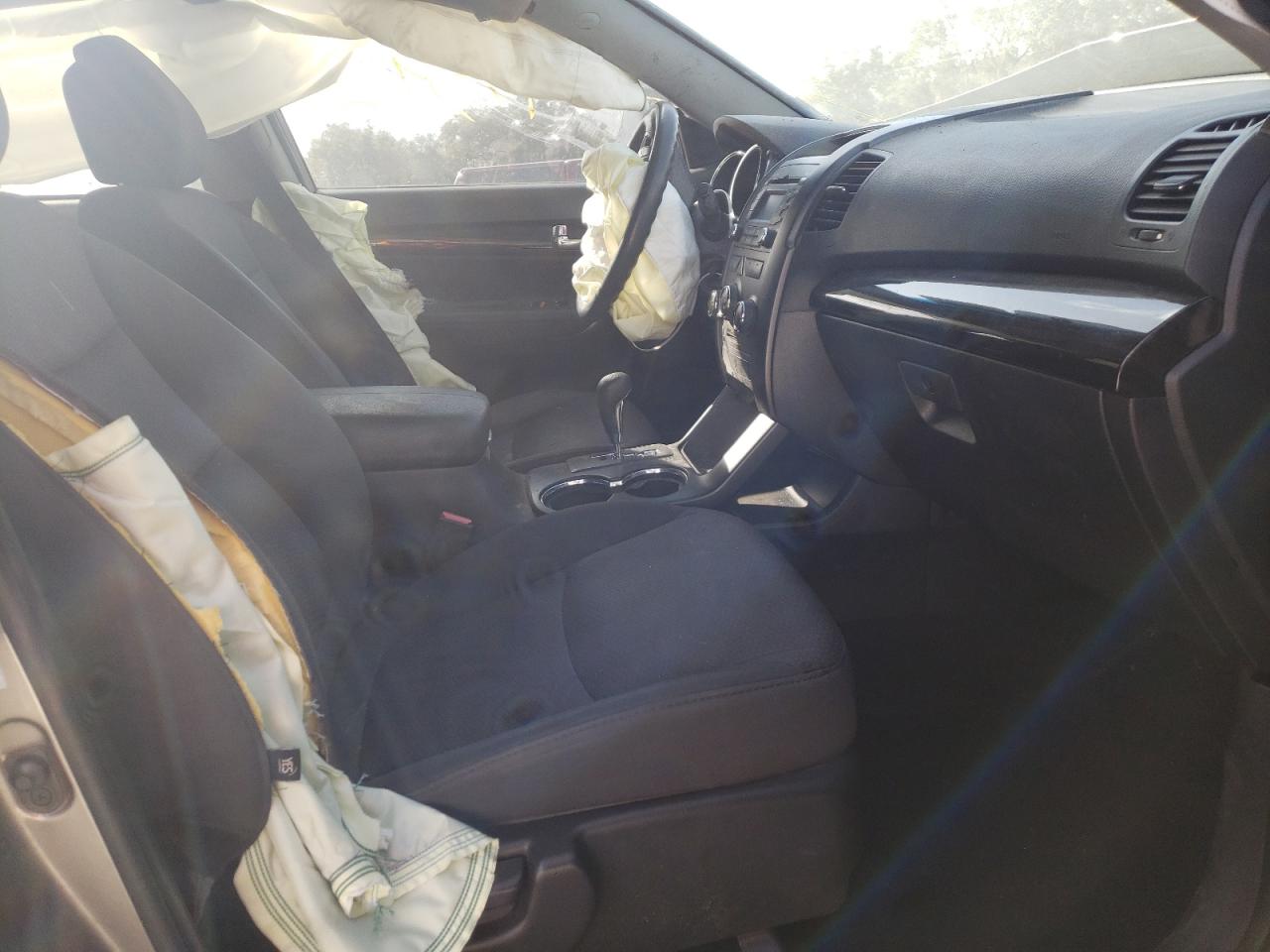 Photo 5 from auction – 2012 KIA SORENTO BA with VIN 5XYKT4A18CG225599