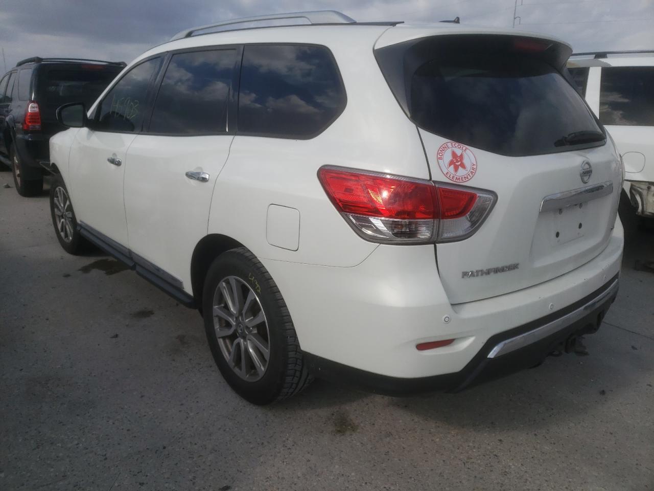 Photo 3 from auction – 2014 NISSAN PATHFINDER with VIN 5N1AR2MN4EC646834