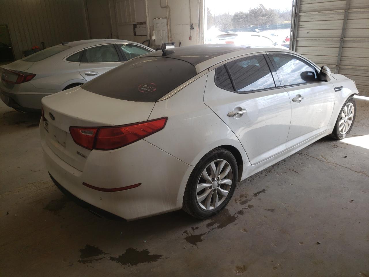 Photo 4 from auction – 2015 KIA OPTIMA EX with VIN 5XXGN4A78FG423242