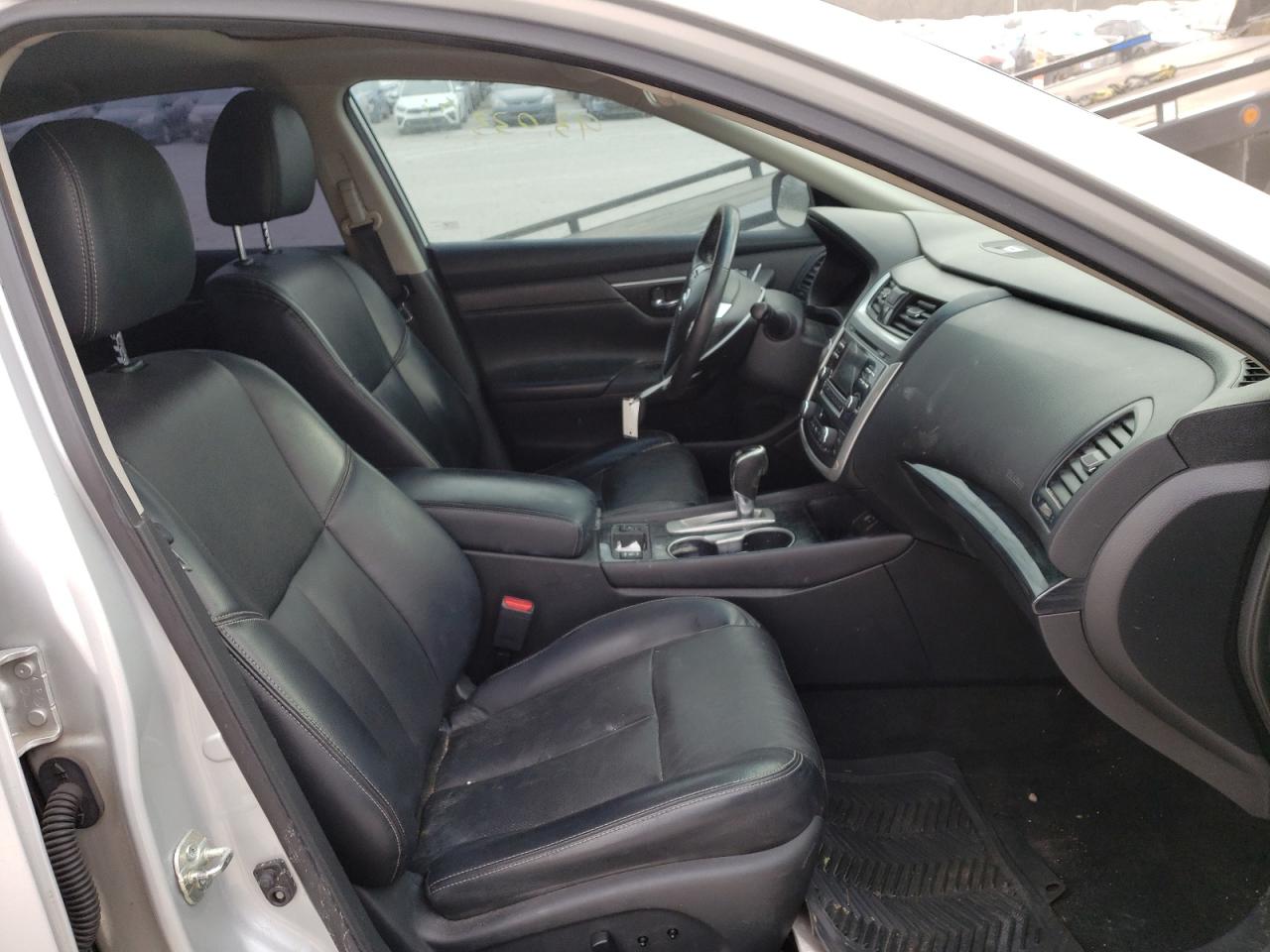 Photo 5 from auction – 2017 NISSAN ALTIMA 2.5 with VIN 1N4AL3AP3HC279663