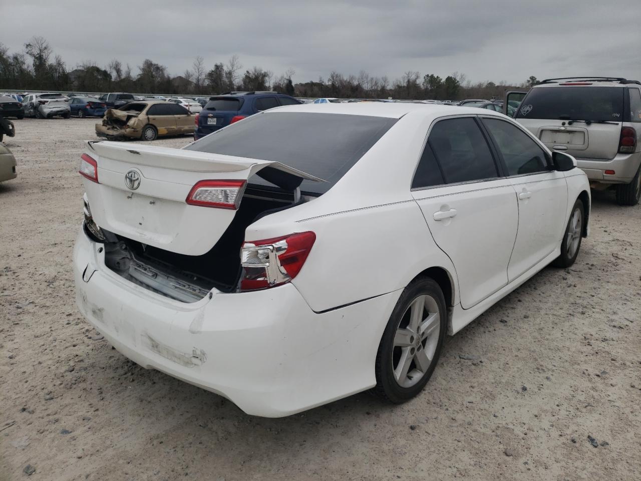 Photo 4 from auction – 2012 TOYOTA CAMRY BASE with VIN 4T1BF1FK8CU166765