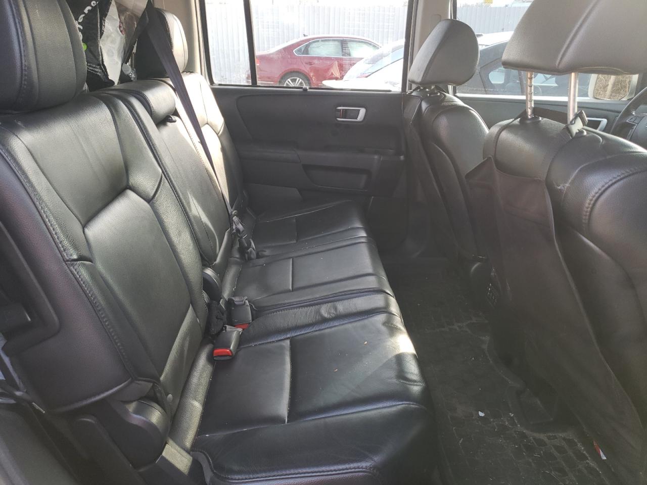 Photo 6 from auction – 2012 HONDA PILOT TOUR with VIN 5FNYF4H92CB082718