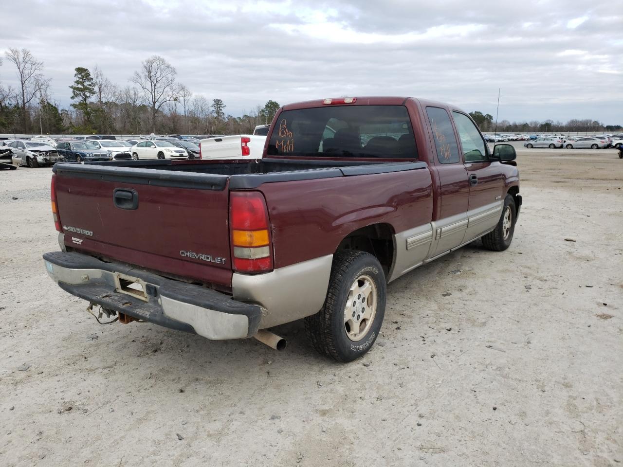 Photo 4 from auction – 2000 CHEVROLET SILVERADO with VIN 1GCEC19T4YZ181305