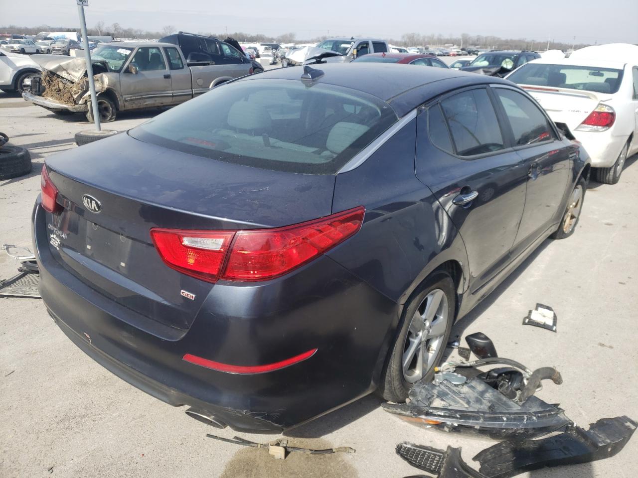 Photo 4 from auction – 2015 KIA OPTIMA LX with VIN 5XXGM4A77FG442254
