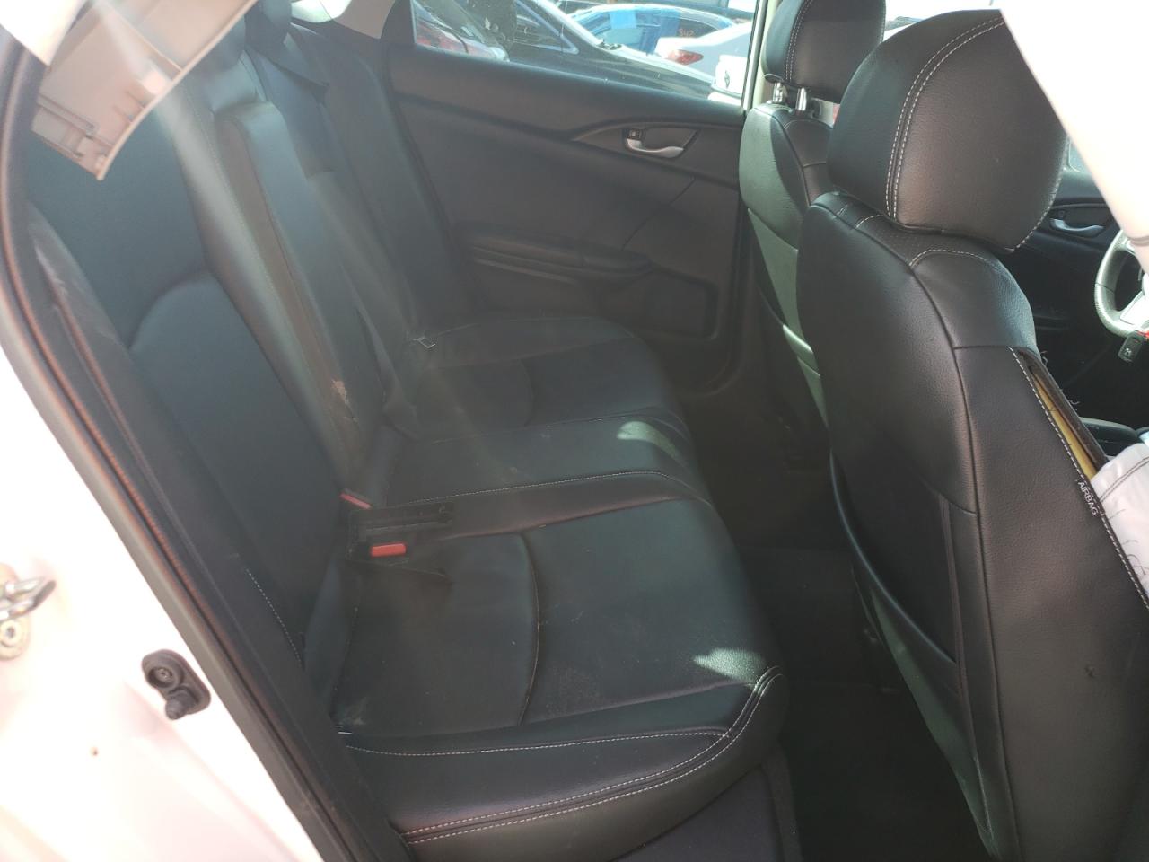 Photo 6 from auction – 2018 HONDA CIVIC EX with VIN 19XFC2F79JE037574