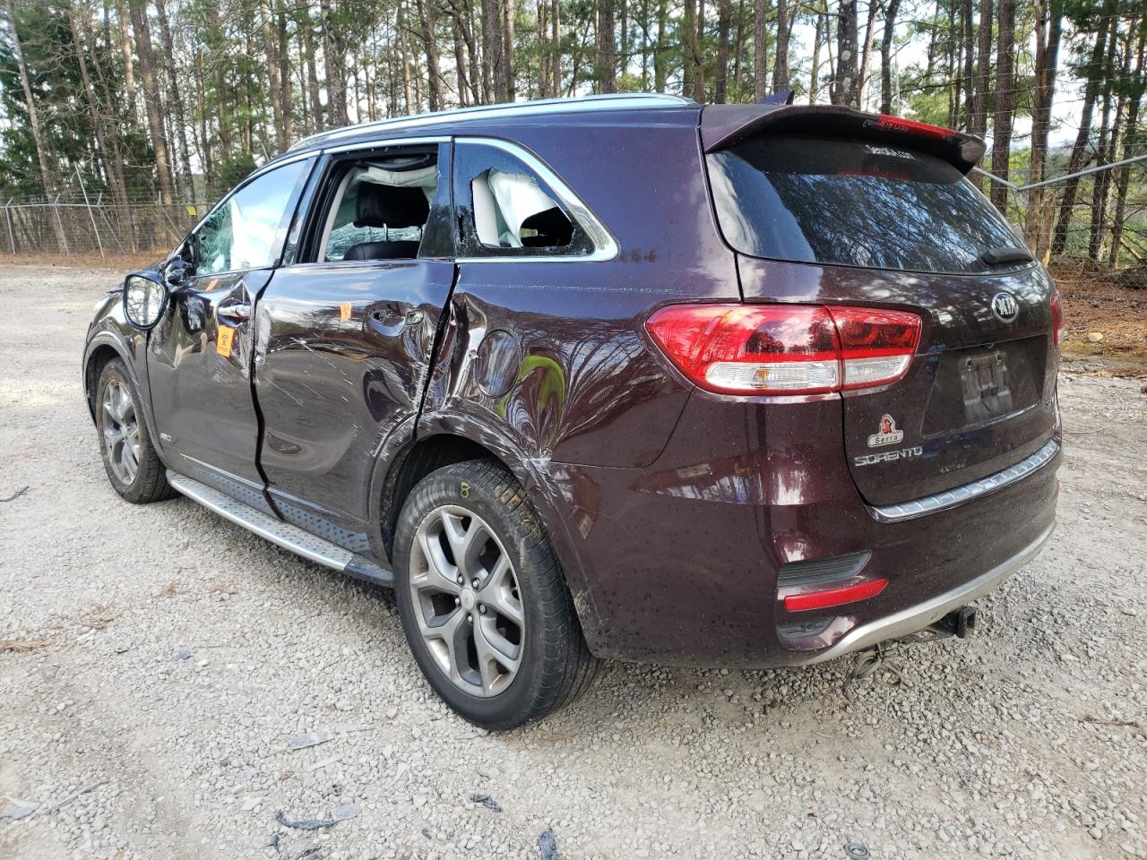 Photo 3 from auction – 2016 KIA SORENTO SX with VIN 5XYPKDA50GG017895