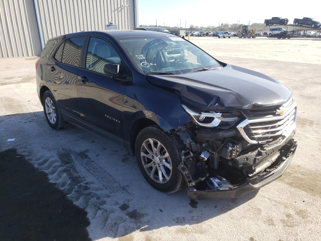 CHEVROLET EQUINOX LS 2020 with VIN 3GNAXHEV4LS504266 - Photo from auction