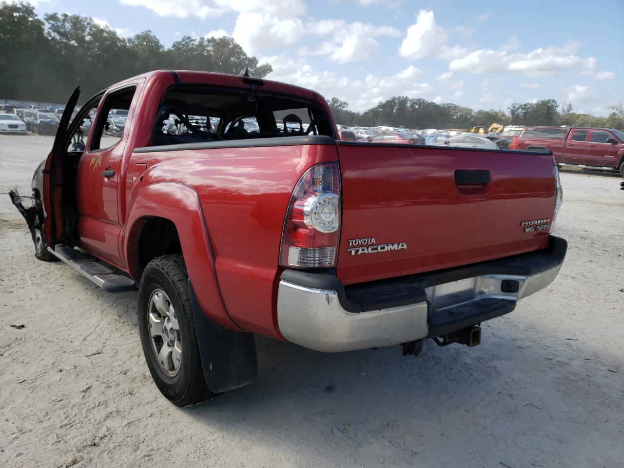 Photo 3 from auction – 2012 TOYOTA TACOMA DOU with VIN 3TMJU4GN0CM128094