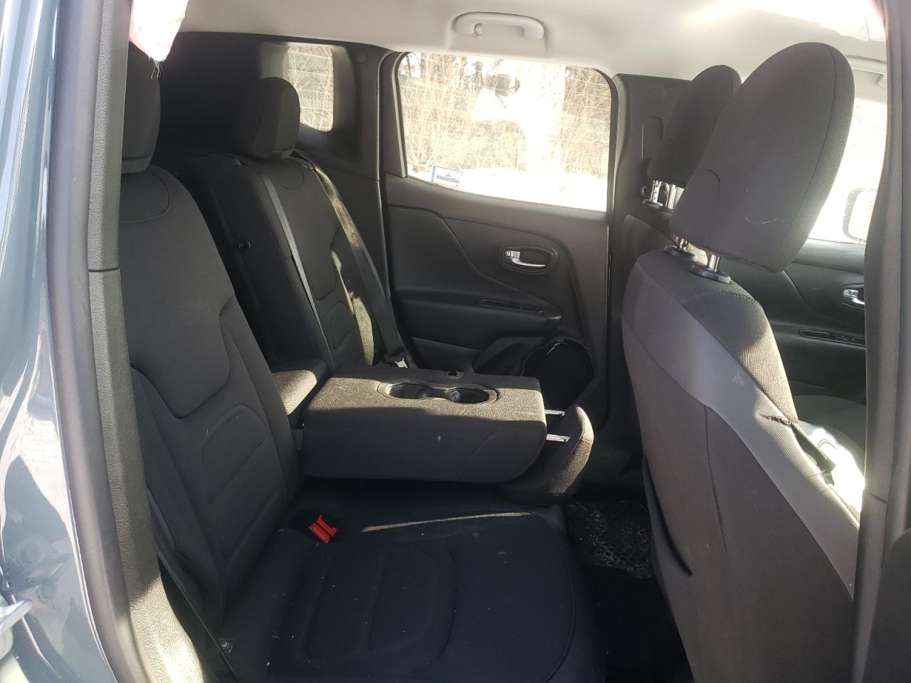 Photo 6 from auction – 2017 JEEP RENEGADE L with VIN ZACCJBBB5HPG30686