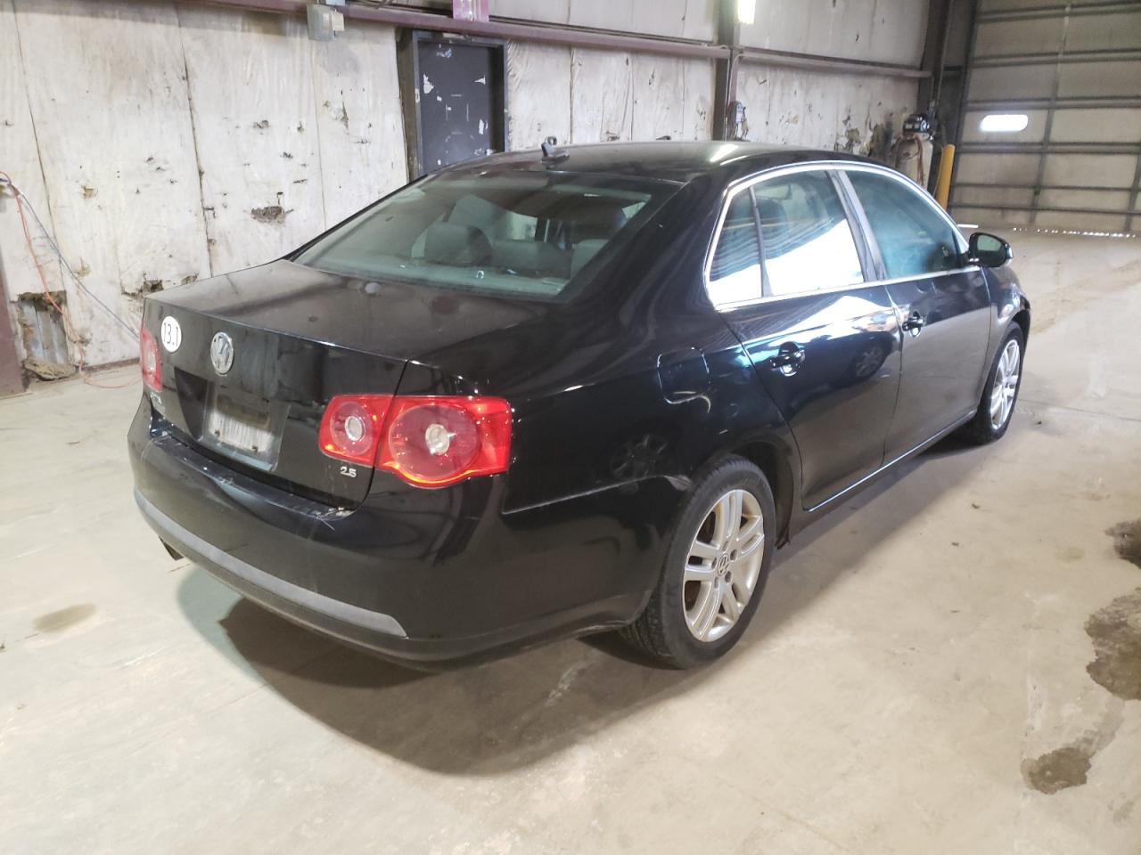 Photo 4 from auction – 2007 VOLKSWAGEN JETTA with VIN 3VWSF71K47M048878