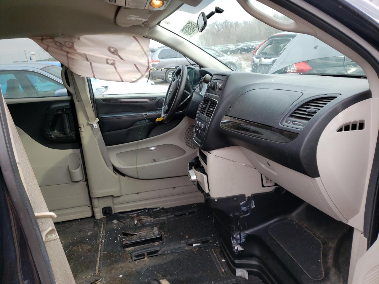 Photo 5 from auction – 2014 DODGE GRAND CARA with VIN 2C4RDGCG4ER106297