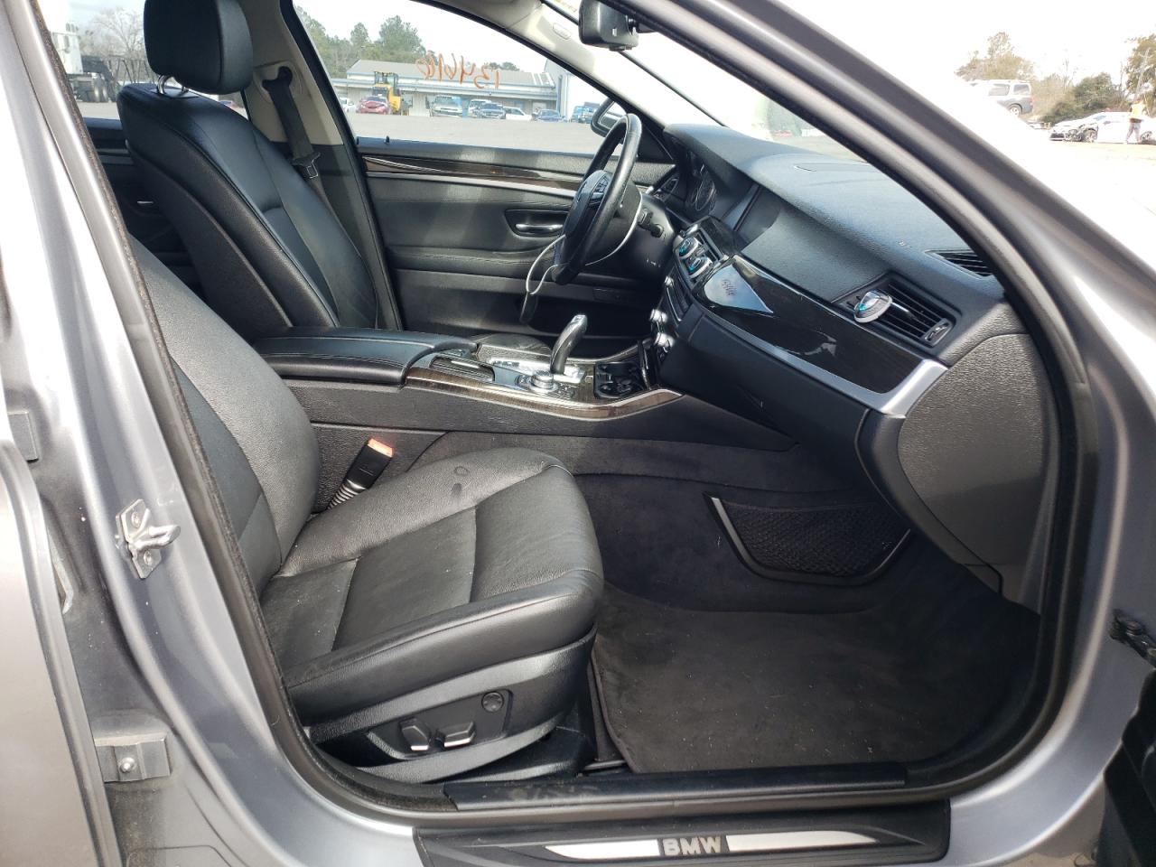 Photo 5 from auction – 2011 BMW 528 I with VIN WBAFR1C53BC746194