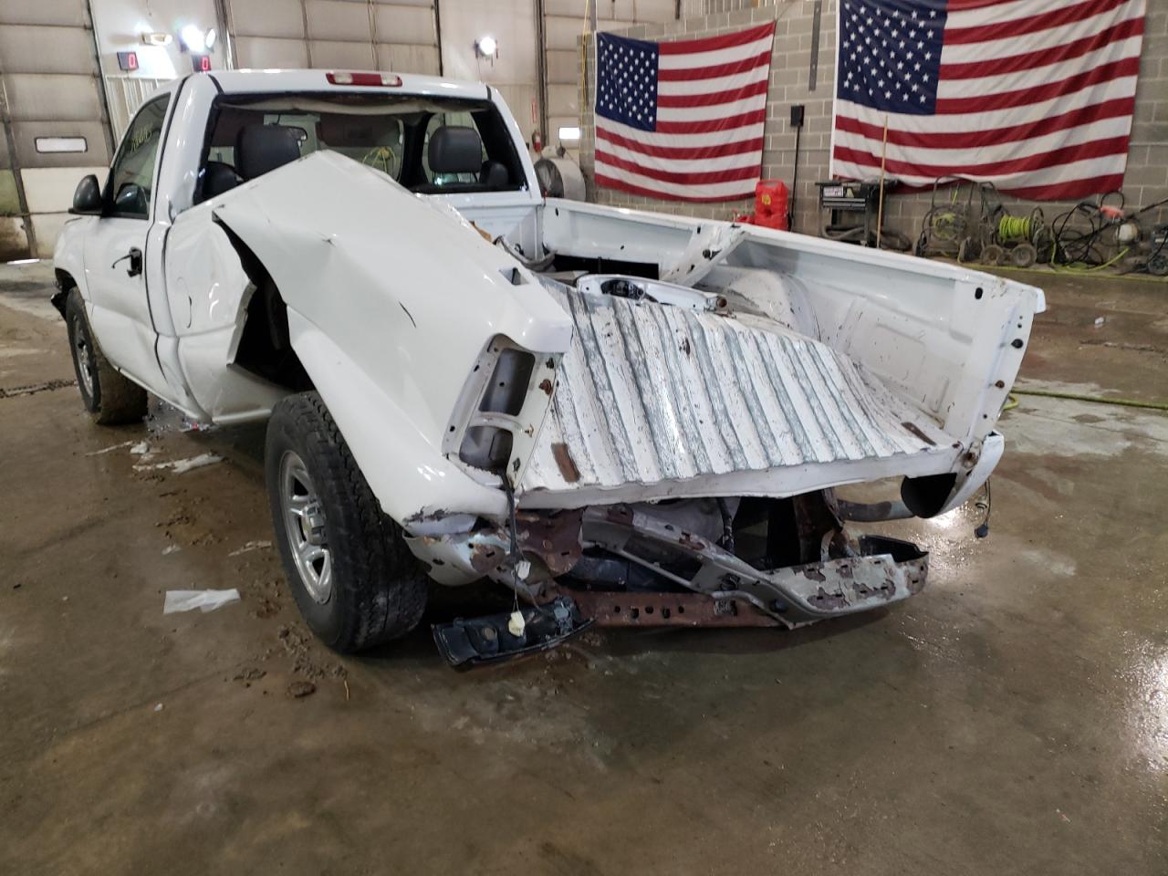Photo 9 from auction – 2004 GMC NEW SIERRA with VIN 1GTEC14XX4Z289173