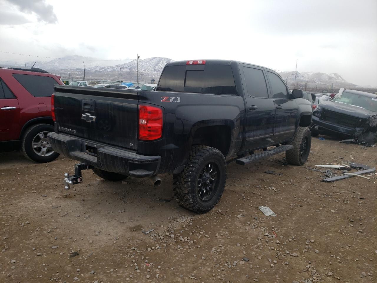 Photo 4 from auction – 2018 CHEVROLET SILVERADO with VIN 3GCUKREC4JG493519