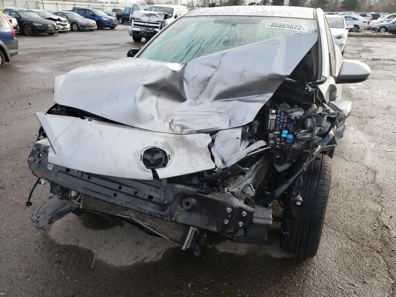 Photo 9 from auction – 2013 MAZDA 3 I with VIN JM1BL1UP6D1800895