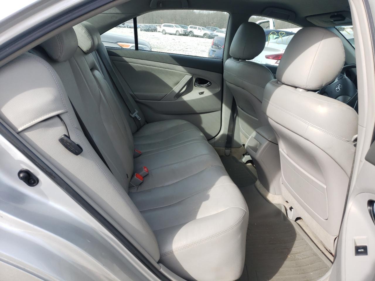 Photo 6 from auction – 2010 TOYOTA CAMRY BASE with VIN 4T1BF3EK5AU106839