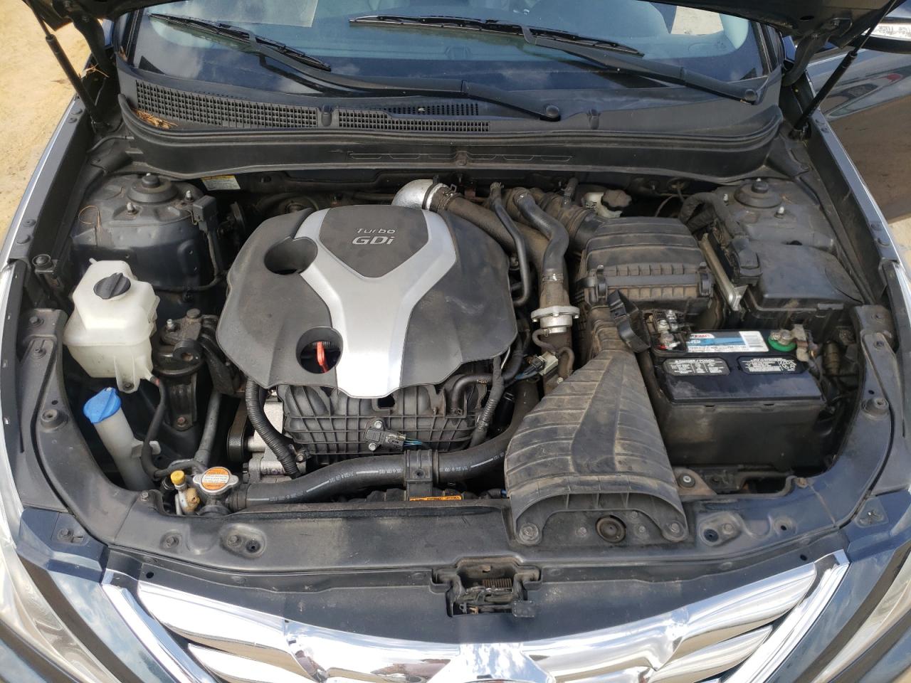 Photo 7 from auction – 2012 HYUNDAI SONATA SE with VIN 5NPEC4AB4CH335113