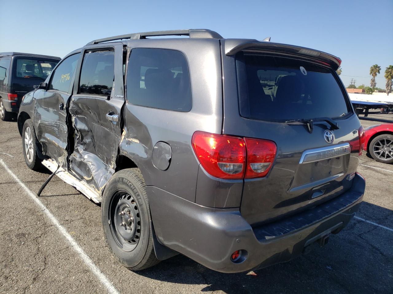 Photo 3 from auction – 2012 TOYOTA SEQUOIA LI with VIN 5TDKY5G11CS040943