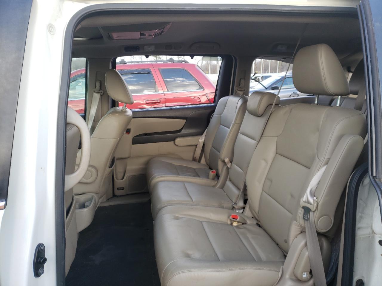 Photo 6 from auction – 2016 HONDA ODYSSEY EX with VIN 5FNRL5H69GB054087