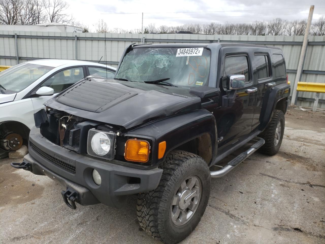 Photo 2 from auction – 2007 HUMMER H3 with VIN 5GTDN13E878137644