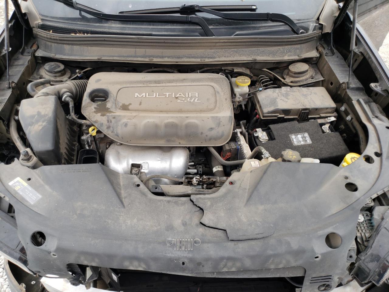 Photo 7 from auction – 2019 JEEP CHEROKEE L with VIN 1C4PJLCB2KD205843