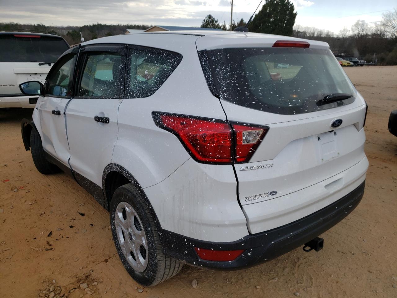 Photo 3 from auction – 2019 FORD ESCAPE S with VIN 1FMCU0F7XKUB74607