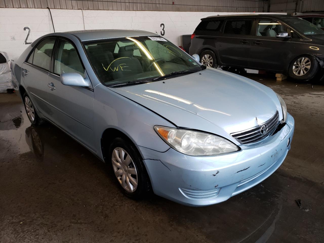 Photo 1 from auction – 2005 TOYOTA CAMRY LE with VIN 4T1BE32K15U517183
