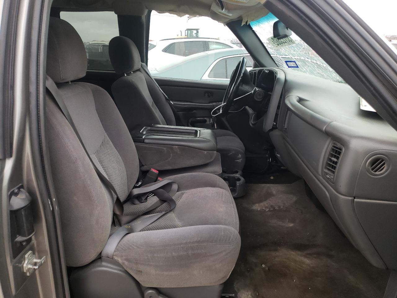 Photo 5 from auction – 2006 CHEVROLET SILVERADO with VIN 1GCEC19X16Z286657